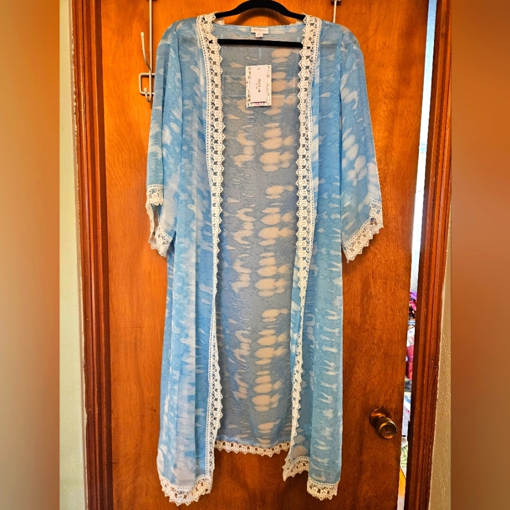 Lularoe Chloe Kimono